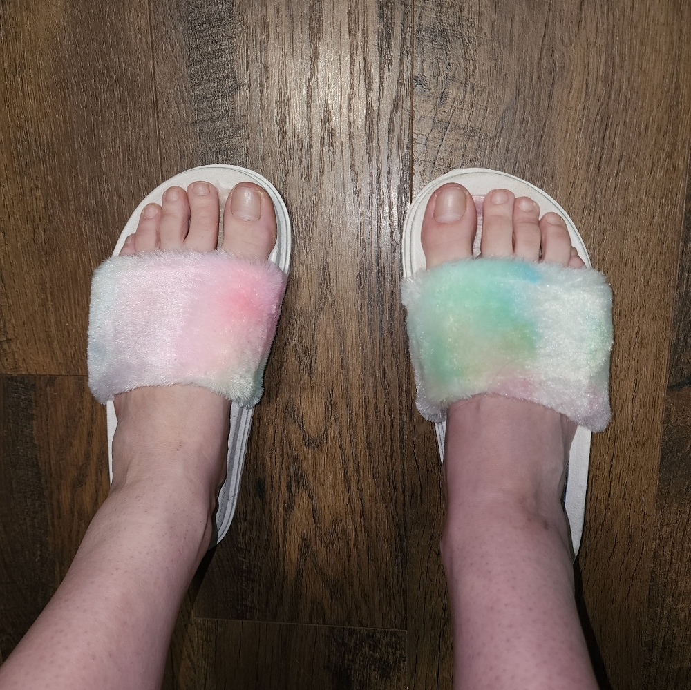 NIB Dolls Kill Comfy Rainbow 🌈 Tye Dye Sandals - Picture 2 of 8